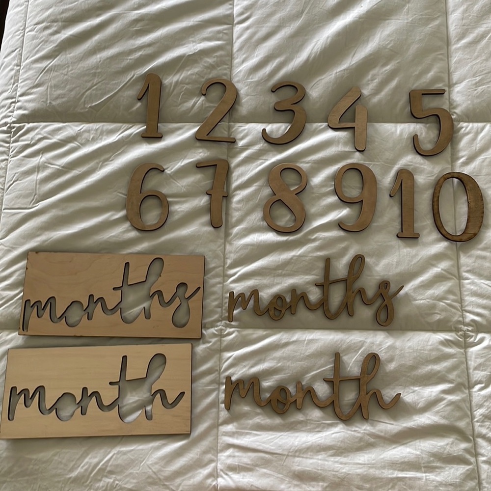 Monthly baby wooden numbers